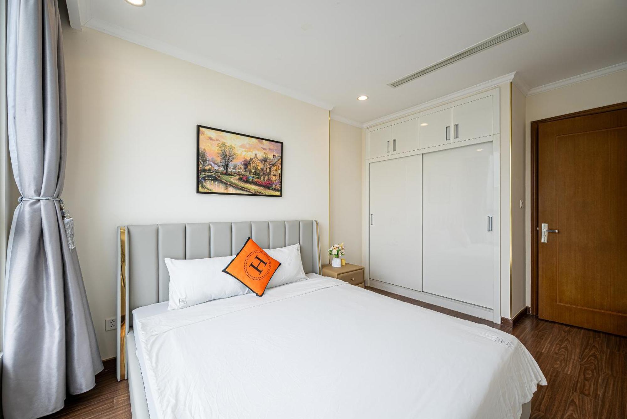 Landmark Sky Living Luxury-full Noi That Apartamento